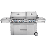 PRO825 Napoleon gas grill